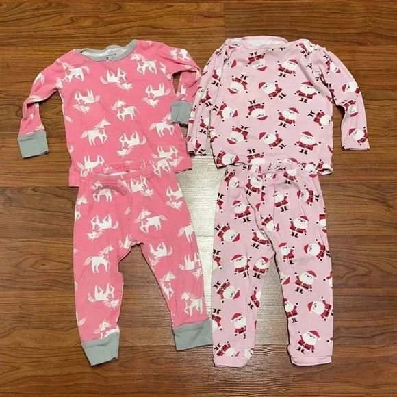 Carter’s baby girl Christmas pajamas, size 12 mon - Picture 1 of 5